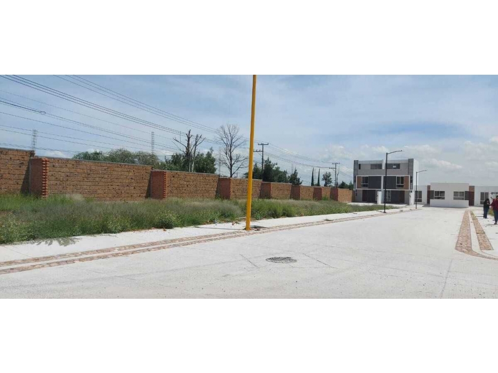 Terrenos en Venta en Residencial Los Zarzales - 2