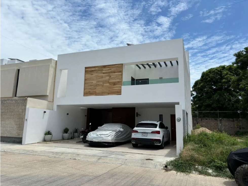RESIDENCIA EN VENTA EN PRIVADA EL ROBLE - 2