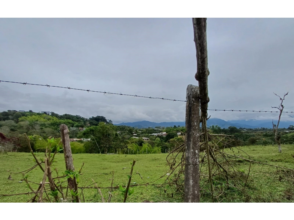 LOTE AL NORTE DE ARMENIA EN CIRCASIA Q - 3