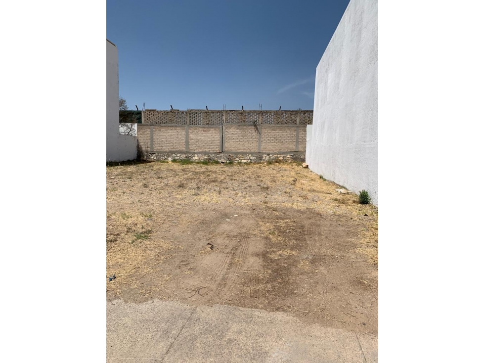 Terreno en Venta Tlajomulco Coto Punto Sur I - Junto a Centro Comercial Punto Sur - 2