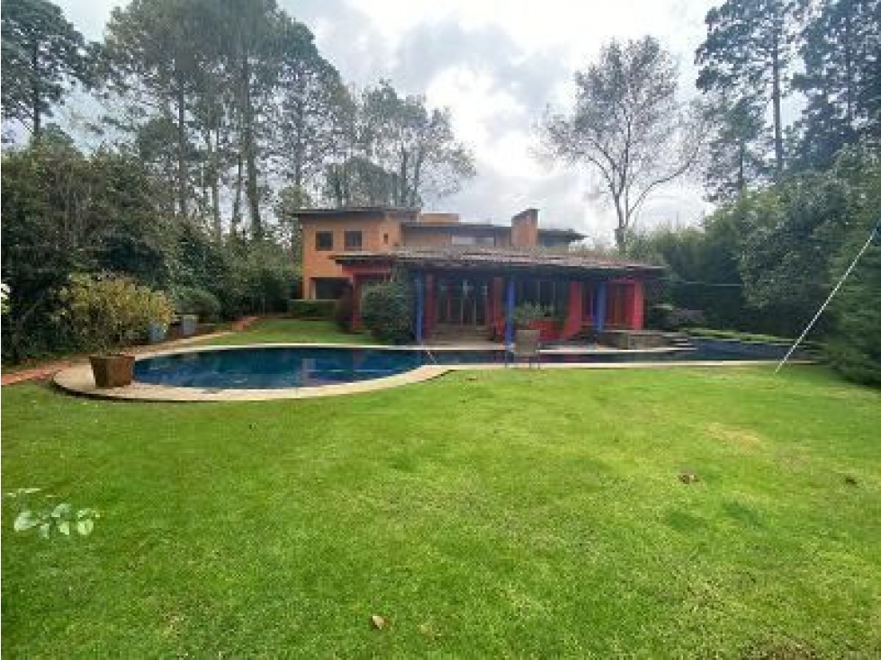 Casa en Venta, Valle de Bravo