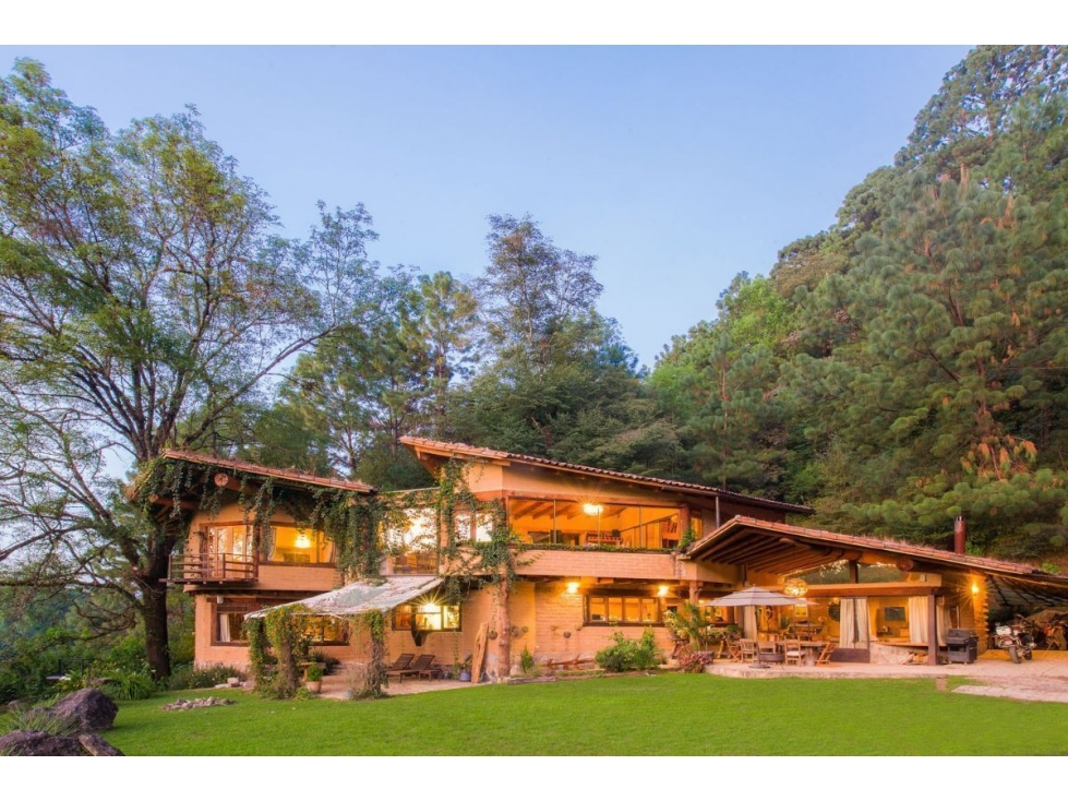 RENTA DE CASA EN PEÑA BLANCA