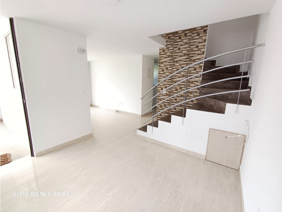 CASA EN CONJUNTO CIRCASIA QUINDÍO