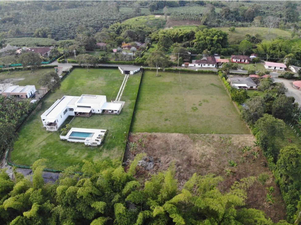 LOTES EN VÍA DE PUERTO ESPEJO A PUEBLO TAPAO — foto 6