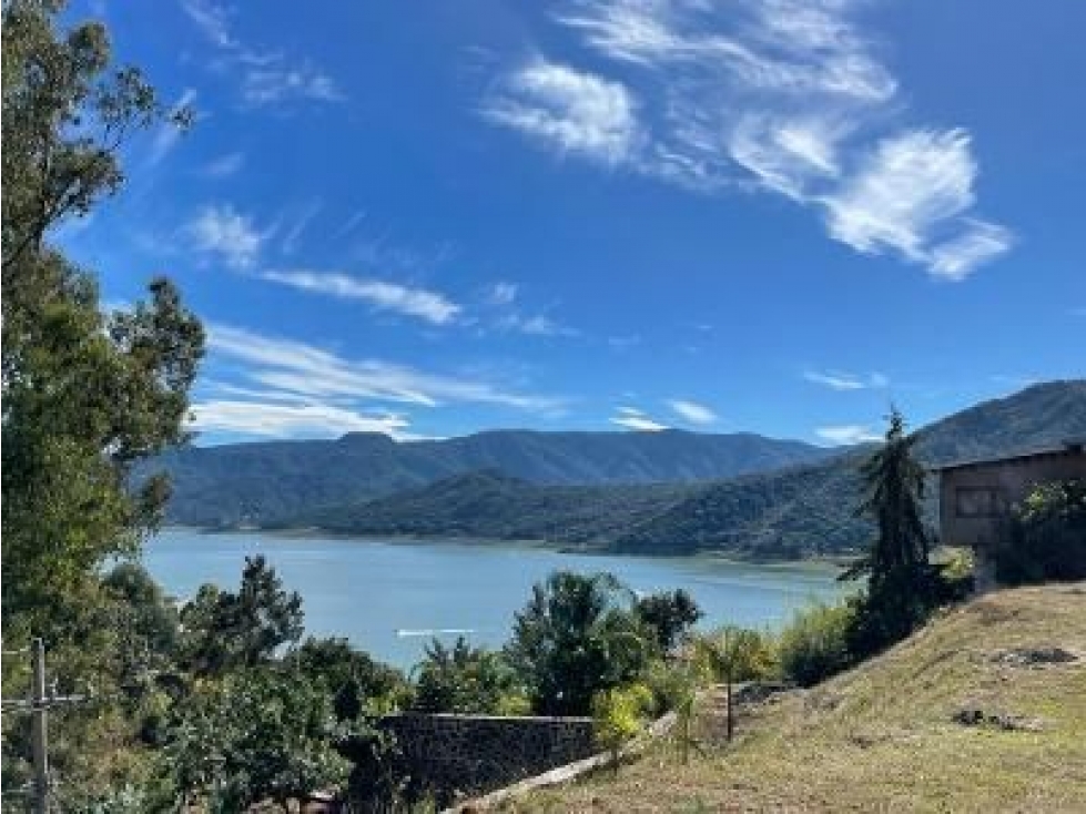 VENTA DE TERRENO CON VISTA AL LAGO EN SAN GASPAR, VALLE DE BRAVO - 1