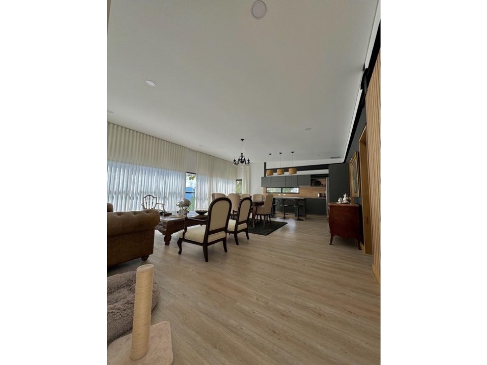 Se vende casa en las palmas el poblado Medellín — foto 3