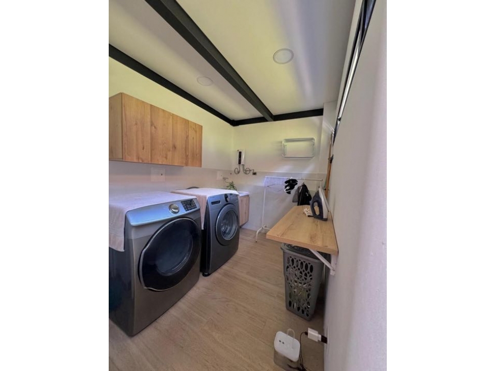 Se vende casa en las palmas el poblado Medellín — foto 5