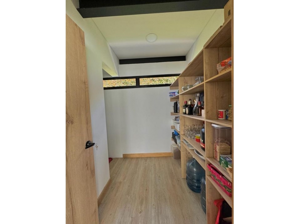 Se vende casa en las palmas el poblado Medellín — foto 6