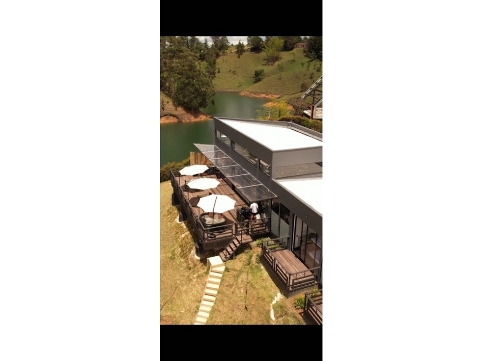 Se vende finca en Guatape Antioquía - 3