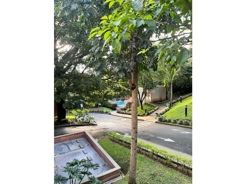 APARTAMENTO PARA RENTA EN ENVIGADO LOMA DEL ESMERALDAL CCZ