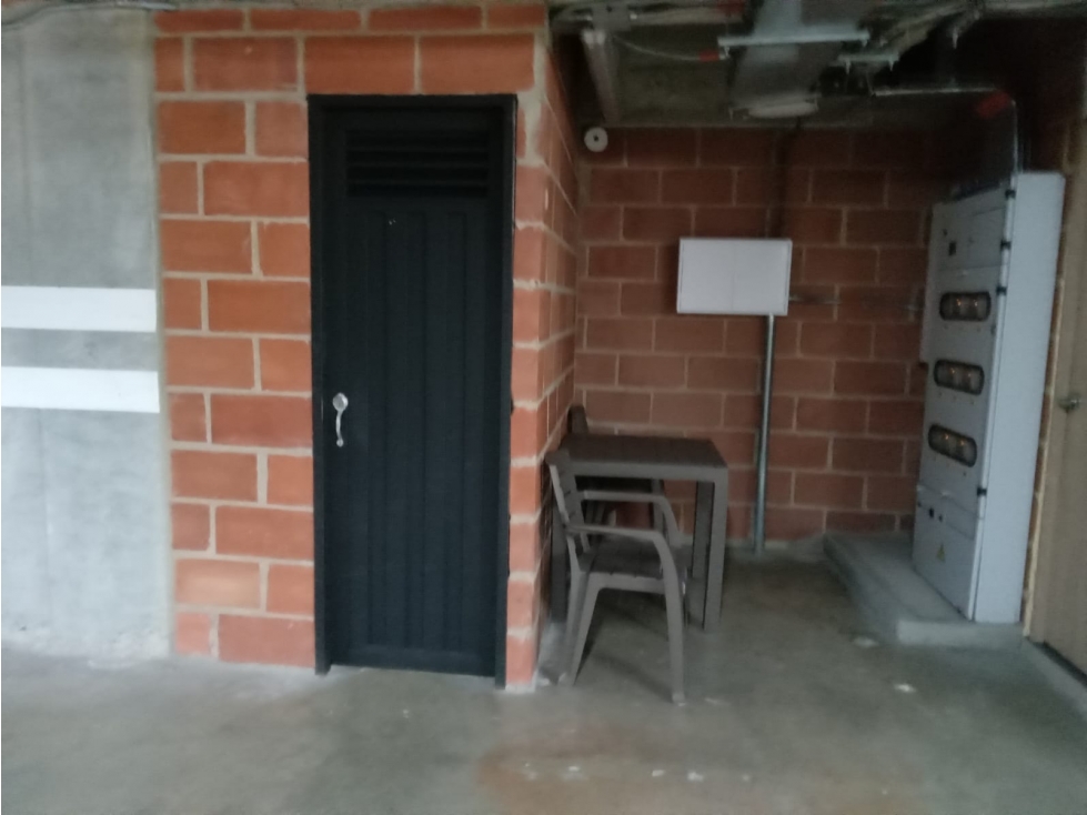 VENTA DE APARTAMENTO EN EDIFICIO EXCLUSIVO EN SIMON BOLIVAR CCZ — foto 3