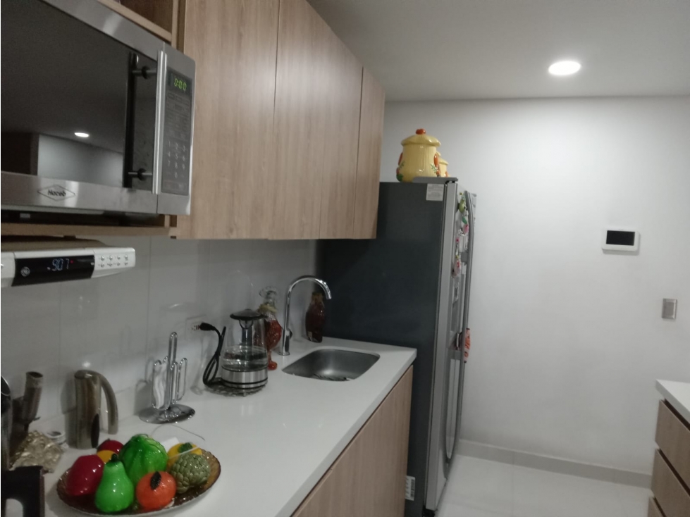 VENTA DE APARTAMENTO EN EDIFICIO EXCLUSIVO EN SIMON BOLIVAR CCZ — foto 5