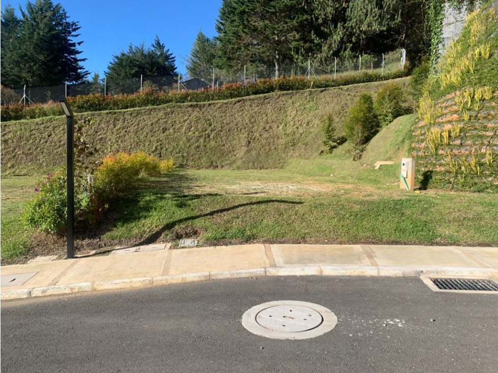 VENTA DE LOTE EN UNIDAD CAMPESTRE DEL RETIRO CCZ — foto 4