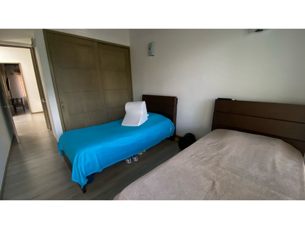 VENTA DE HERMOSA CASA REMODELADA EN SECTOR MONTESSORI CCZ — foto 3
