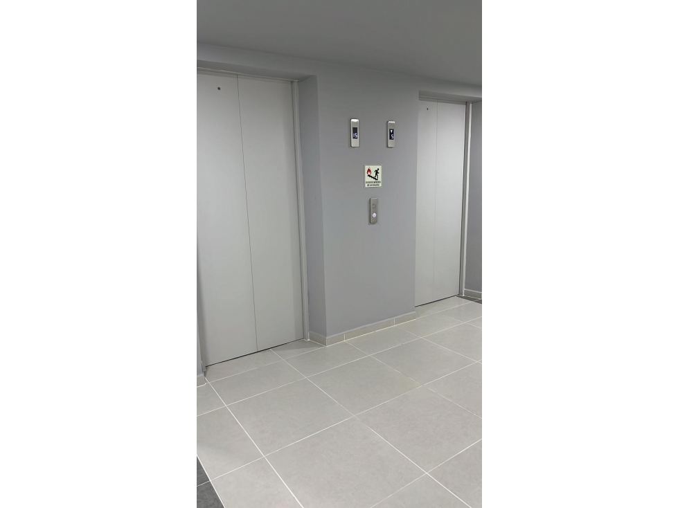 ARRIENDO HERMOSO APARTAMENTO EN URBANITY 2 ESTRENAR CCZ — foto 3