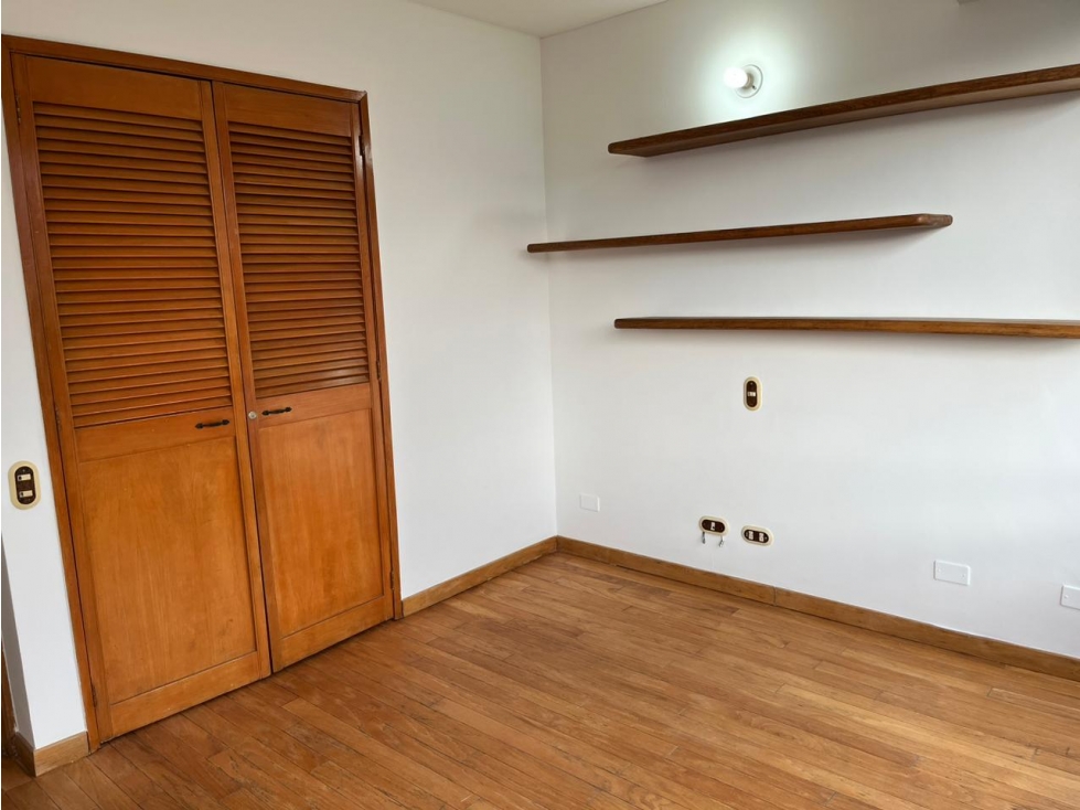 APARTAMENTO PARA VENTA O ARRIENDO EN LA SUPERIOR CCZ — foto 2