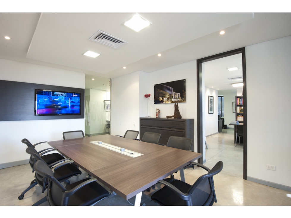 OFICINA EN VENTA Y ARRIENDO EL POBLADO EN PISO ALTO CCZ — foto 3