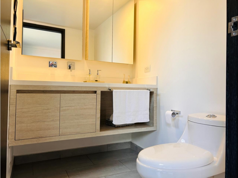 APARTAMENTO EN VENTA REMODELADO HERMOSO EN LA SUPERIOR LAA — foto 3