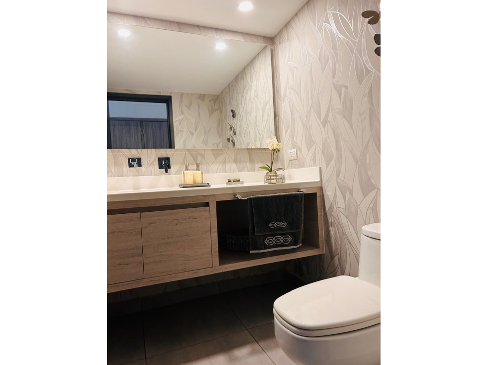 APARTAMENTO EN VENTA REMODELADO HERMOSO EN LA SUPERIOR LAA — foto 5