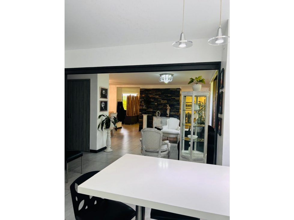 APARTAMENTO EN VENTA REMODELADO HERMOSO EN LA SUPERIOR LAA — foto 4
