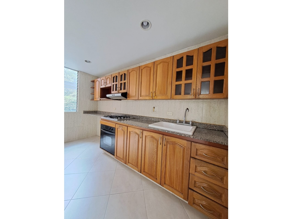 APARTAMENTO PARA LA VENTA EN OTRA PARTE SITIO TRANQUILO CCZ — foto 6