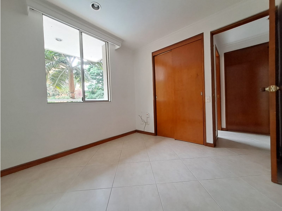 APARTAMENTO PARA LA VENTA EN OTRA PARTE SITIO TRANQUILO CCZ — foto 3