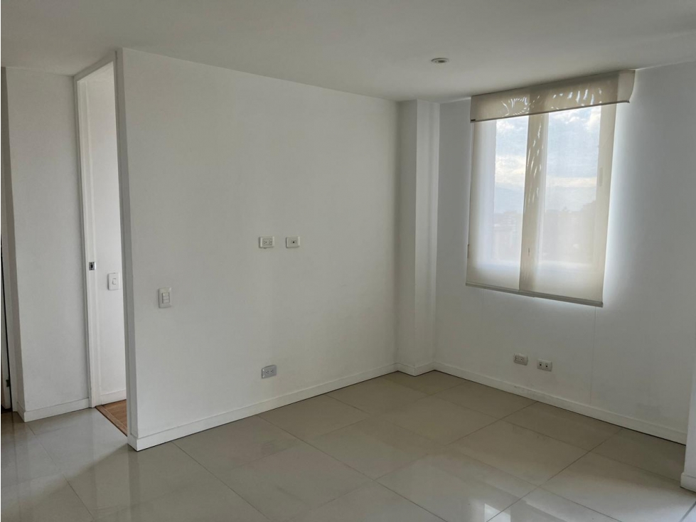 APARTAMENTO PARA RENTA EN ENVIGADO LOMA DEL ESMERALDAL CCZ — foto 3