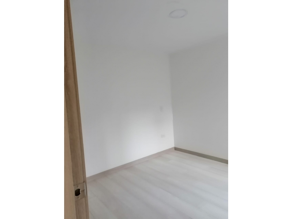 APARTAMENTO PARA LA VENTA EN SABANETA MODERNO Y BIEN UBICADO CCZ — foto 5