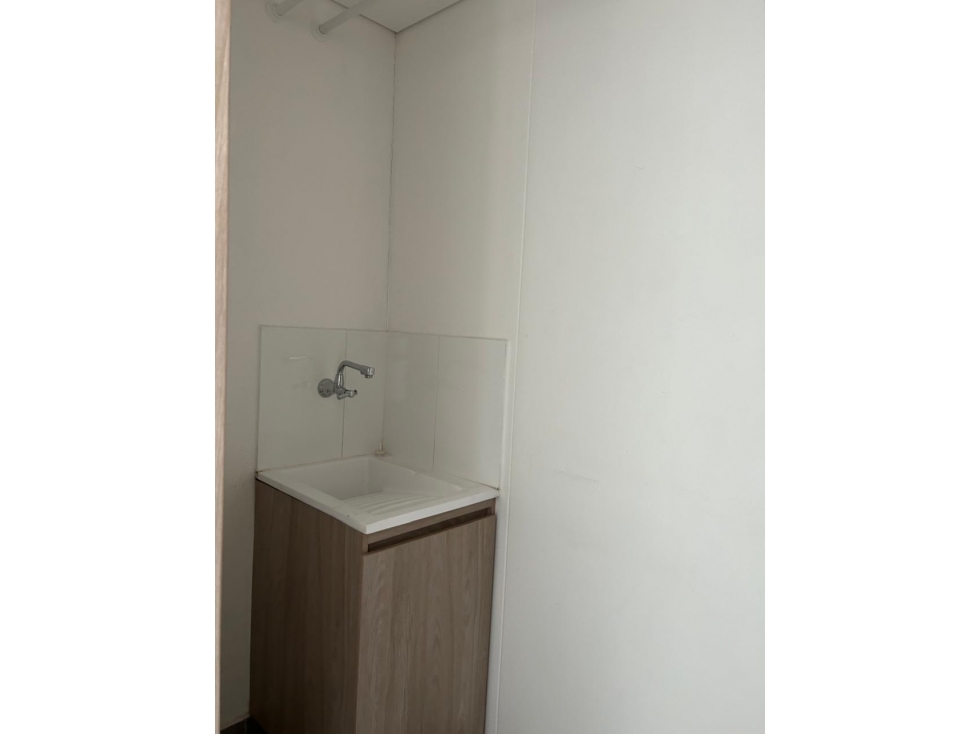 APARTAMENTO EN RENTA PISO ALTO Y CON VISTA NATIVOS CCZ — foto 2