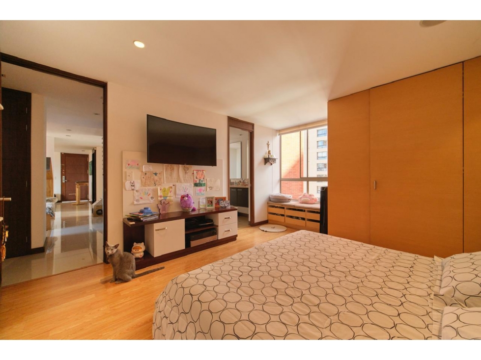 APARTAMENTO EN VENTA DE REVISTA EN EL POBLADO PARTE PLANA CCZ — foto 5