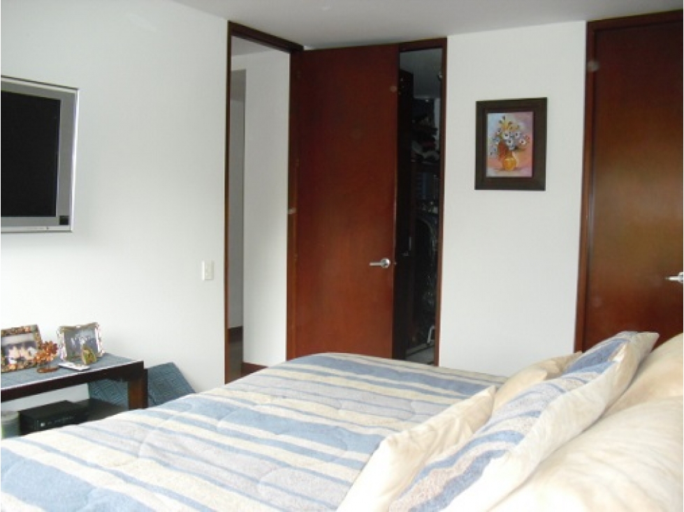 APARTAMENTO EN RENTA O VENTA EN BOGOTA SECTOR EXCLUSIVO CCZ — foto 2