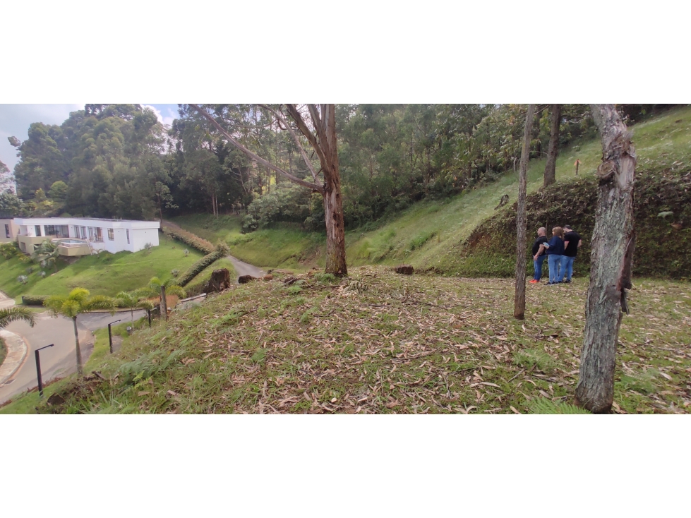 Lote 1570 m en venta Poblado, La Calera Medellin — foto 2