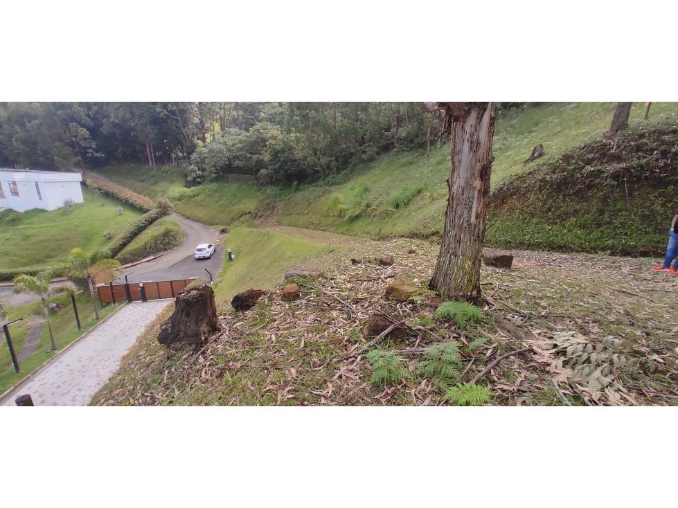 Lote 1570 m en venta Poblado, La Calera Medellin — foto 3