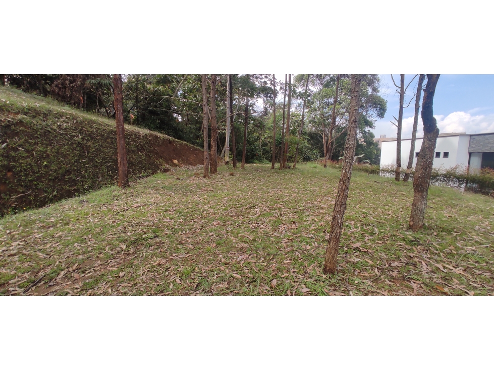 Lote 1570 m en venta Poblado, La Calera Medellin — foto 4