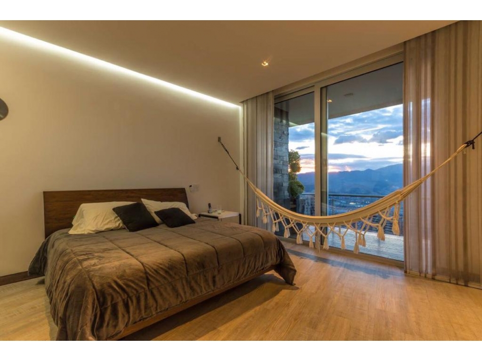 Casa 738 m de LUJO Balcón Vista panorámica .Poblado, La Calera — foto 4