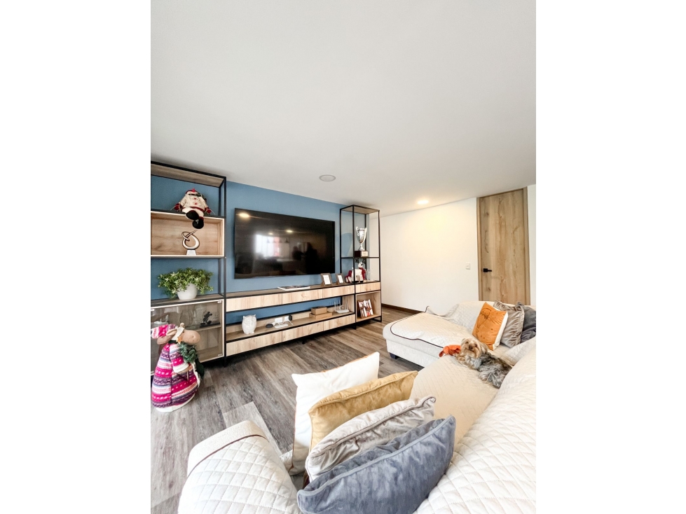Apartamento 127 m Remodelado Balcón Piscina Poblado, El Tesoro — foto 3