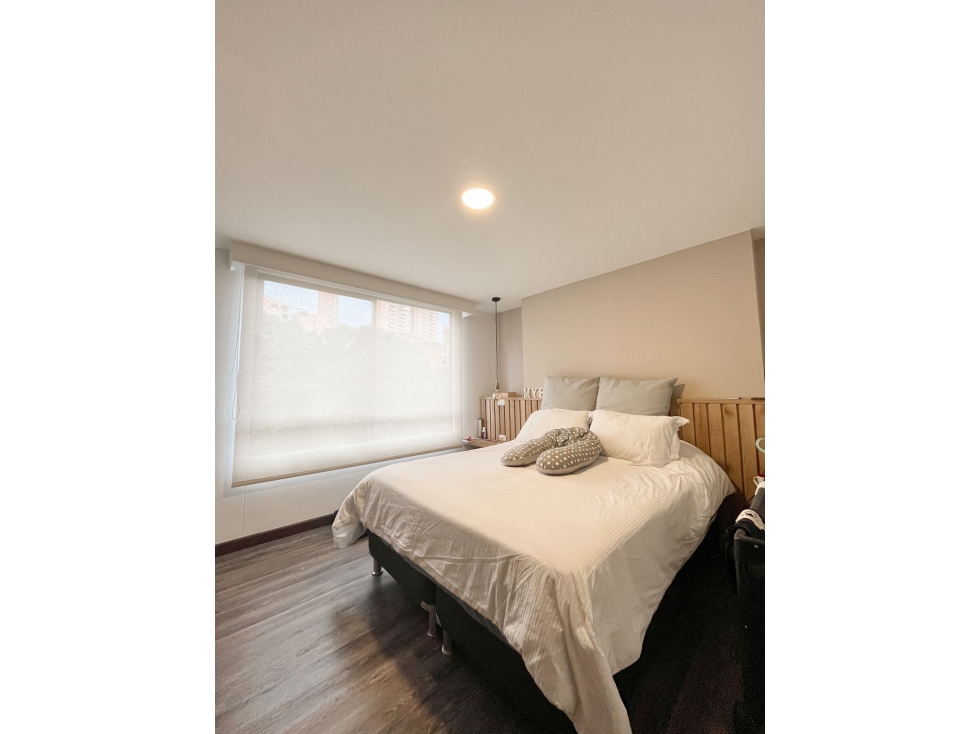 Apartamento 127 m Remodelado Balcón Piscina Poblado, El Tesoro — foto 4