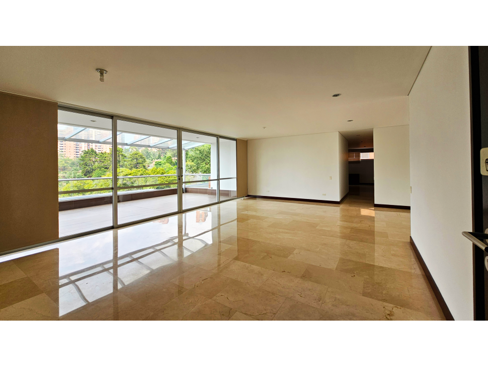 Apartamento en venta 218 m Poblado, El Tesoro Medellin