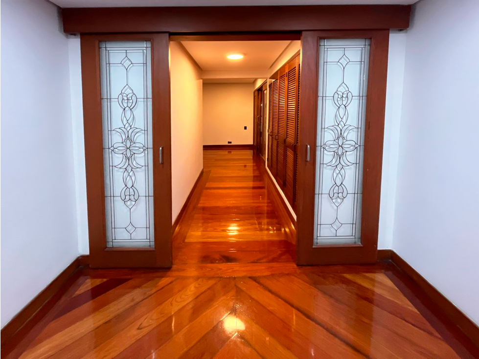 Apartamento Remodelado Poblado, Las Lomas