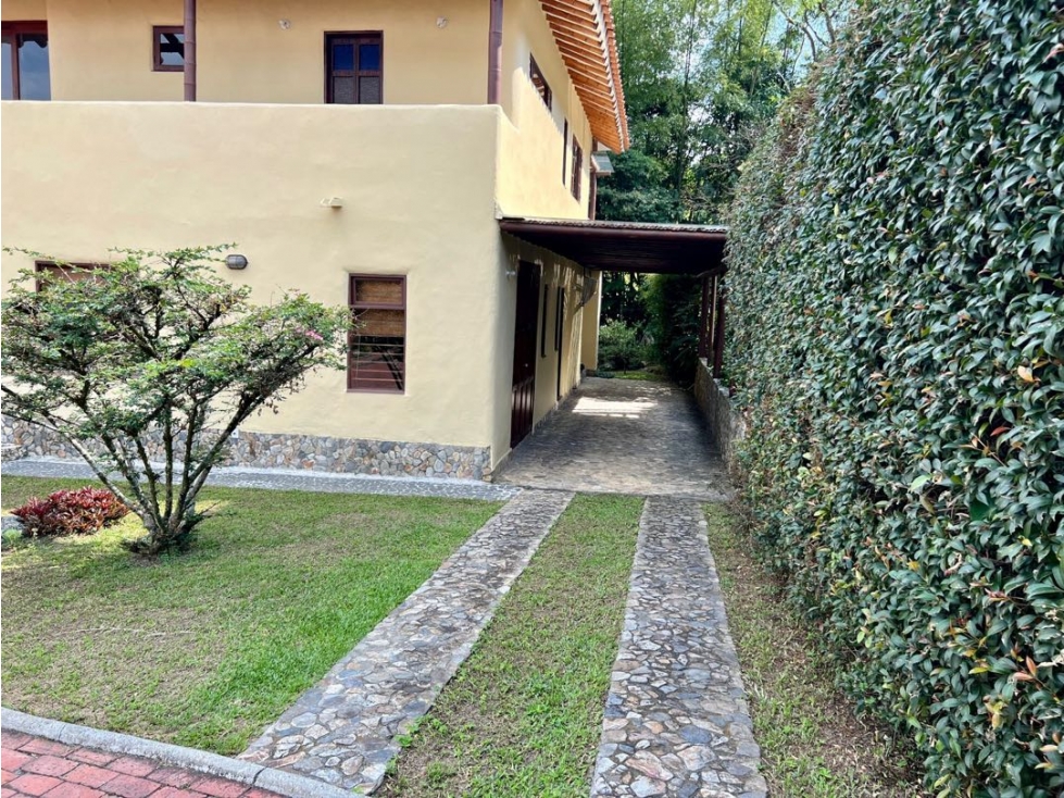 VENTA DE CASA EN LA ESTRELLA - 3