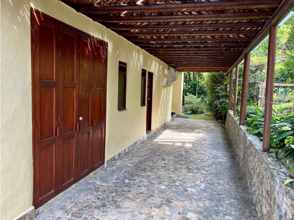 VENTA DE CASA EN LA ESTRELLA - 4