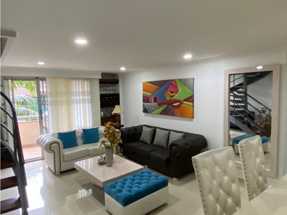 APARTAMENTO DUPLEX EN VENTA EN EL BARRIO LAURELES.