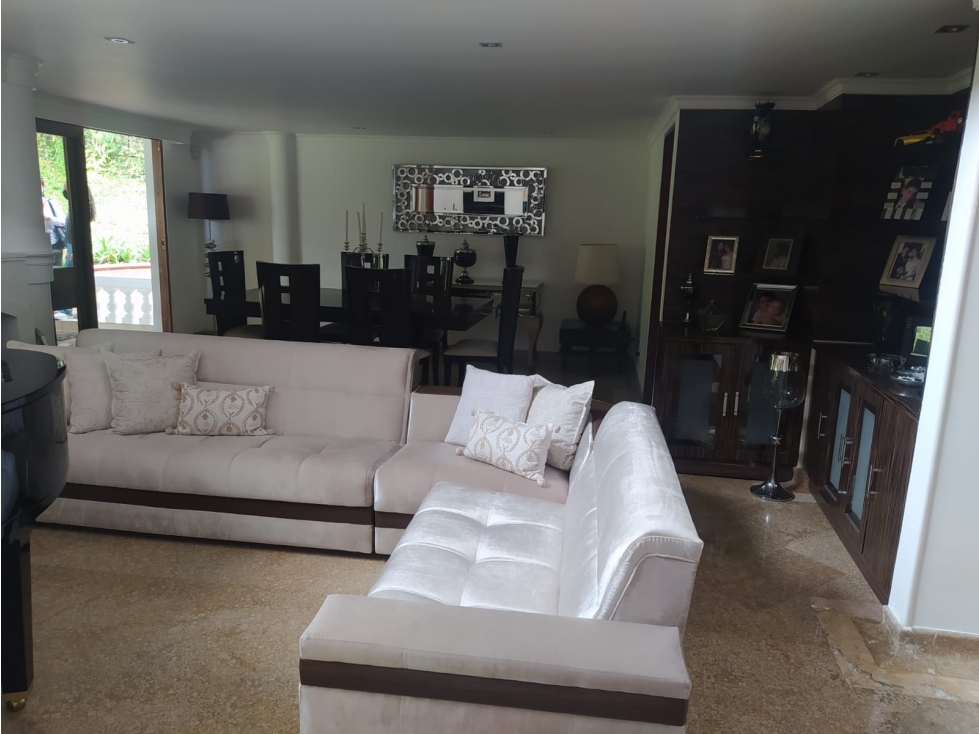 VENTA CASA UNIFAMILIAR DE 3 NIVELES POBLADO/ * BAJO DE PRECIO * — foto 2