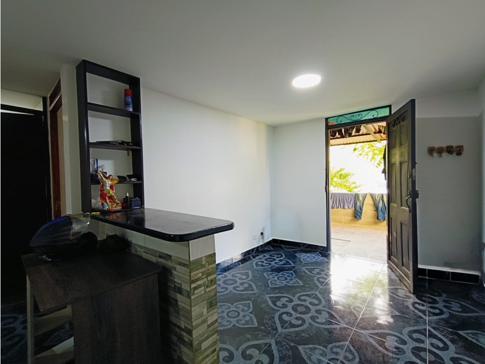 Apartamento en Venta Sector Calasania Parte Alta Medellín - 2
