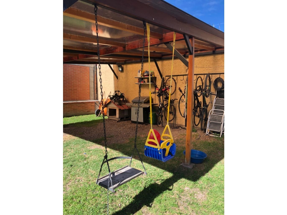 CHIA, CASA CON EXCELENTE JARDÍN PRIVADO. CONJUNTO DE 4 CASAS — foto 5