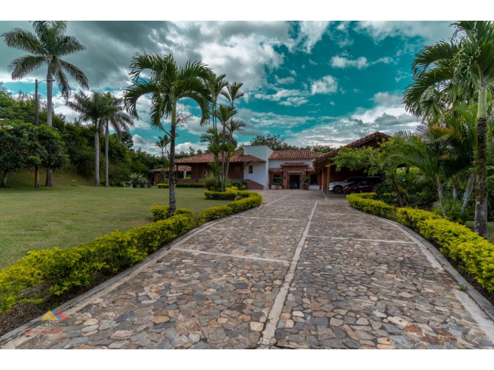 CASA CAMPESTRE EN VENTA