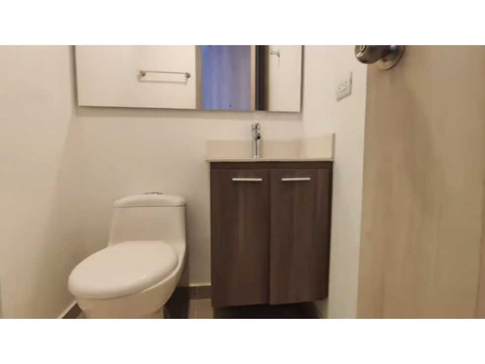 VENTA DE APARTAMENTO EN SABANETA PARTE PLANA — foto 6