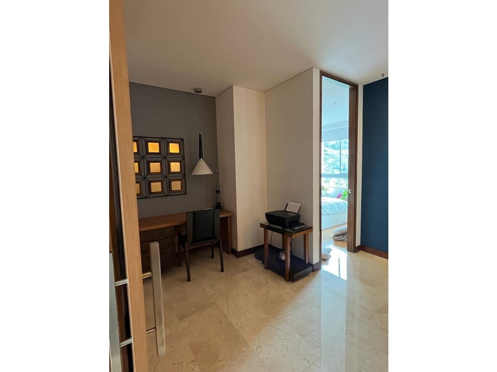 ARRIENDO APARTAMENTO DE REVISTA EN EL POBLADO BALSOS CCZ — foto 4