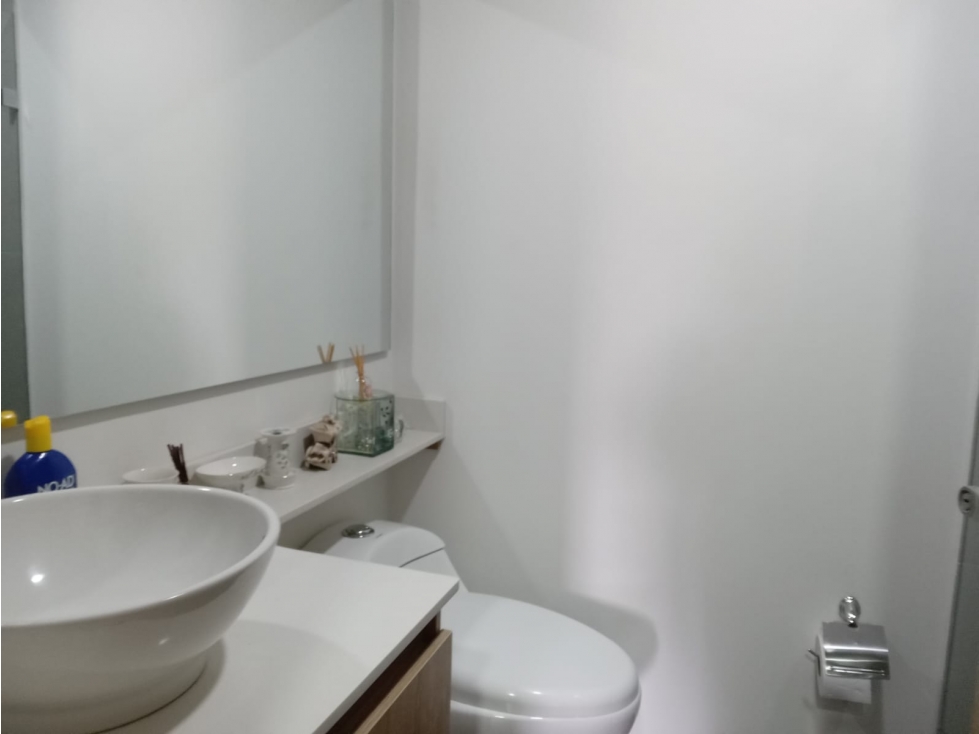 VENTA DE APARTAMENTO EN EDIFICIO EXCLUSIVO EN SIMON BOLIVAR CCZ