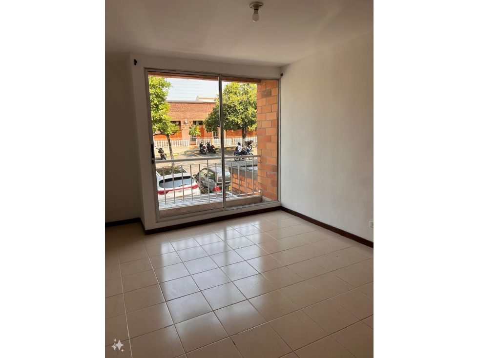 VENTA DE HERMOSA Y COMODA CASA EN LA MOTA LAA